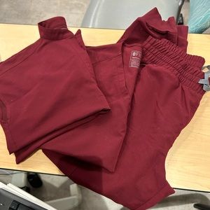 Burgundy figs high wasted M bottom two tops